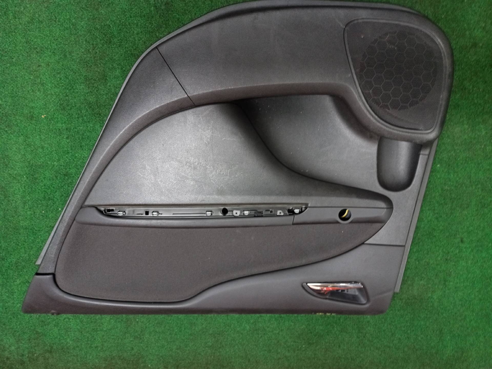 Right rear door panel with manual window for Opel Zafira C