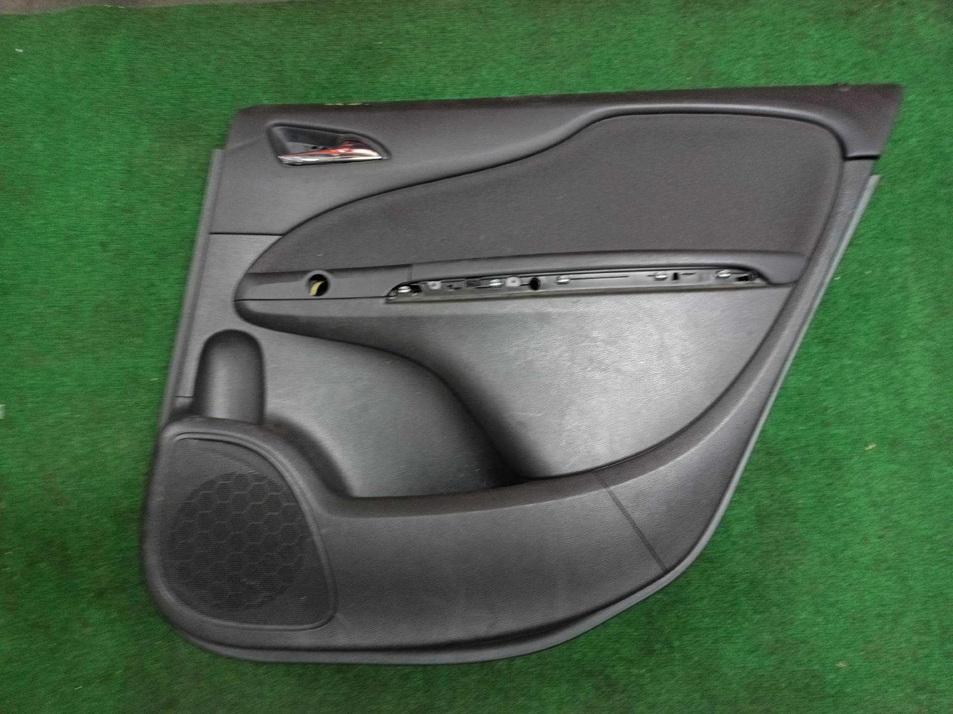 Right rear door panel with manual window for Opel Zafira C