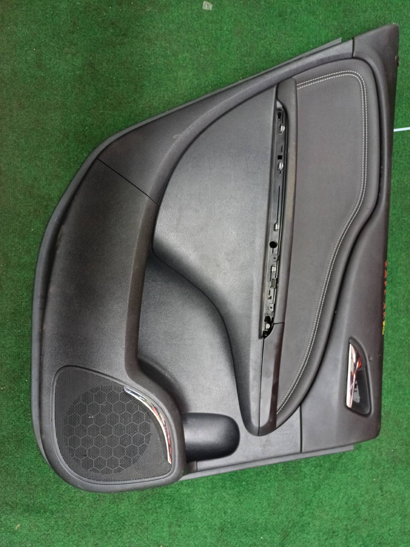 Left rear door panel with sunblind for Opel Zafira C