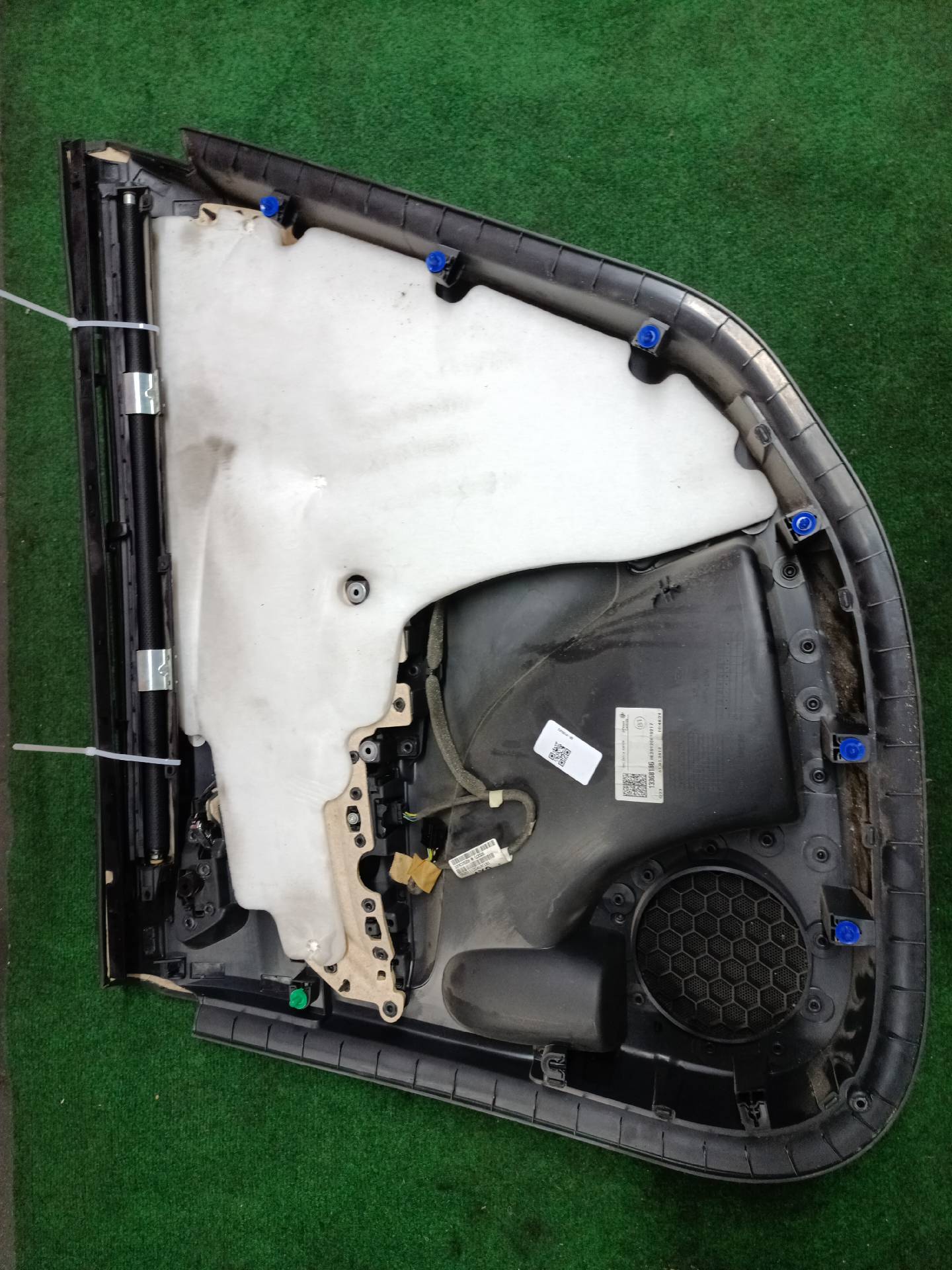 Left rear door panel with sunblind for Opel Zafira C