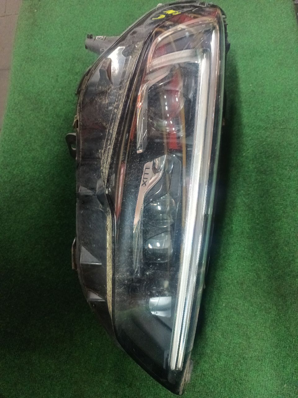 Right LED headlight for Insignia B
