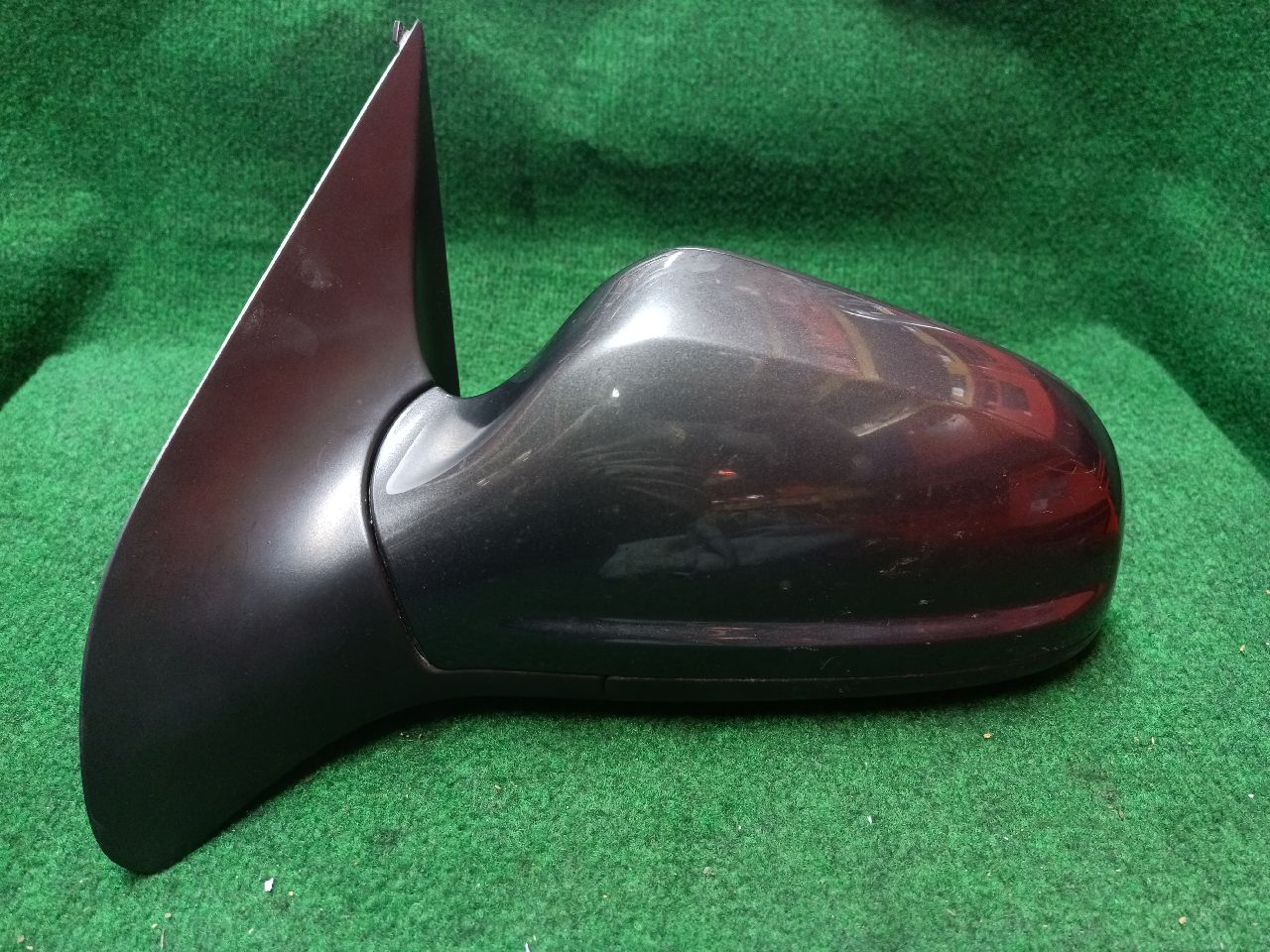 Left electric heated exterior mirror