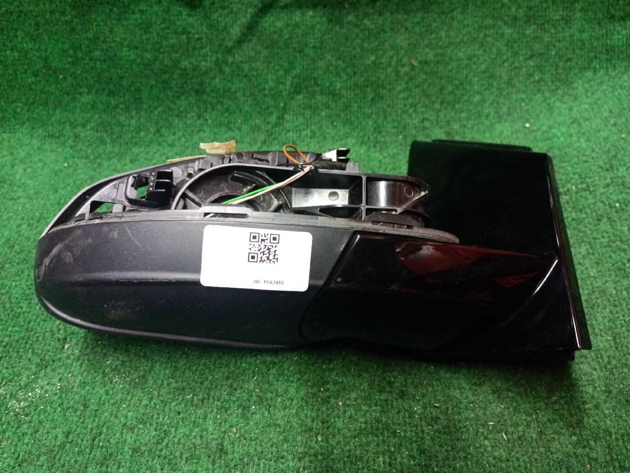 Right electric heated exterior mirror