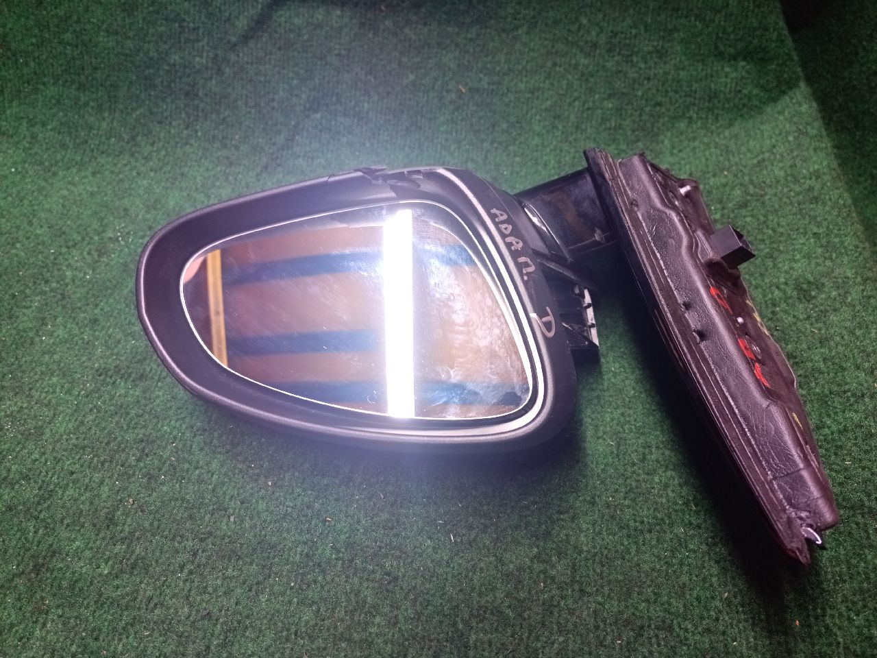 Right electric heated exterior mirror