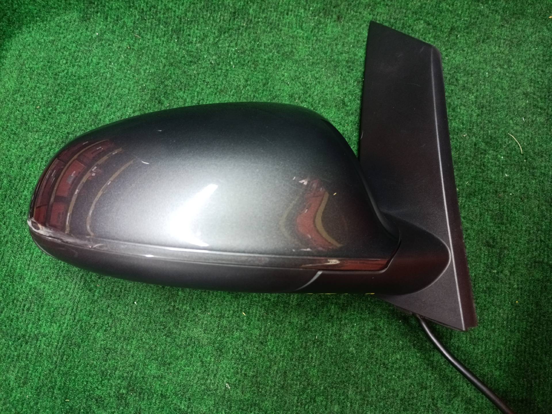 Right exterior mirror