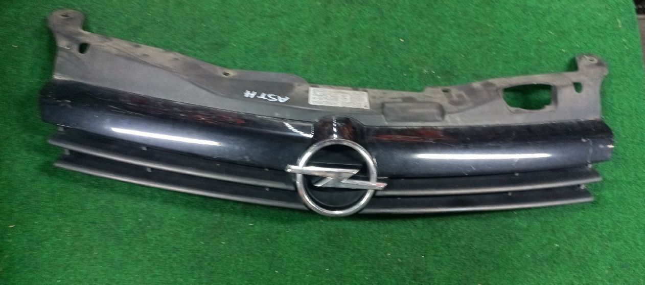 Front grille for Astra H