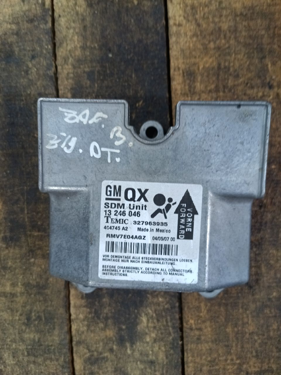 Airbag control module QX