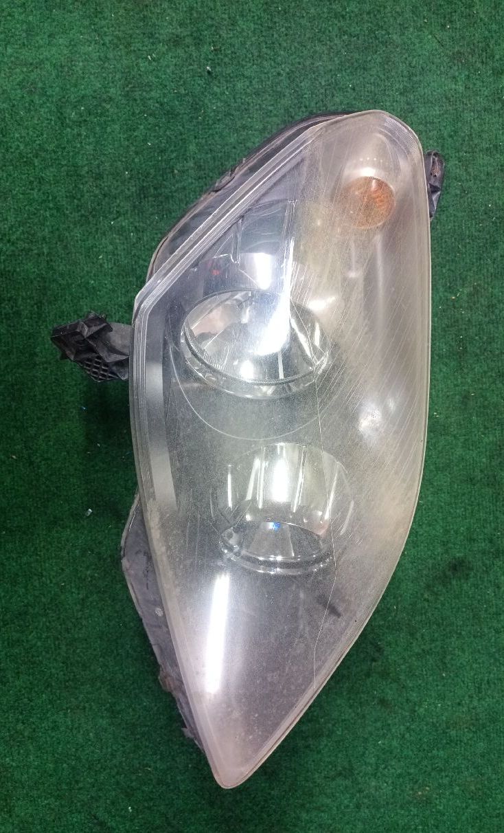 Right headlight for Zafira B