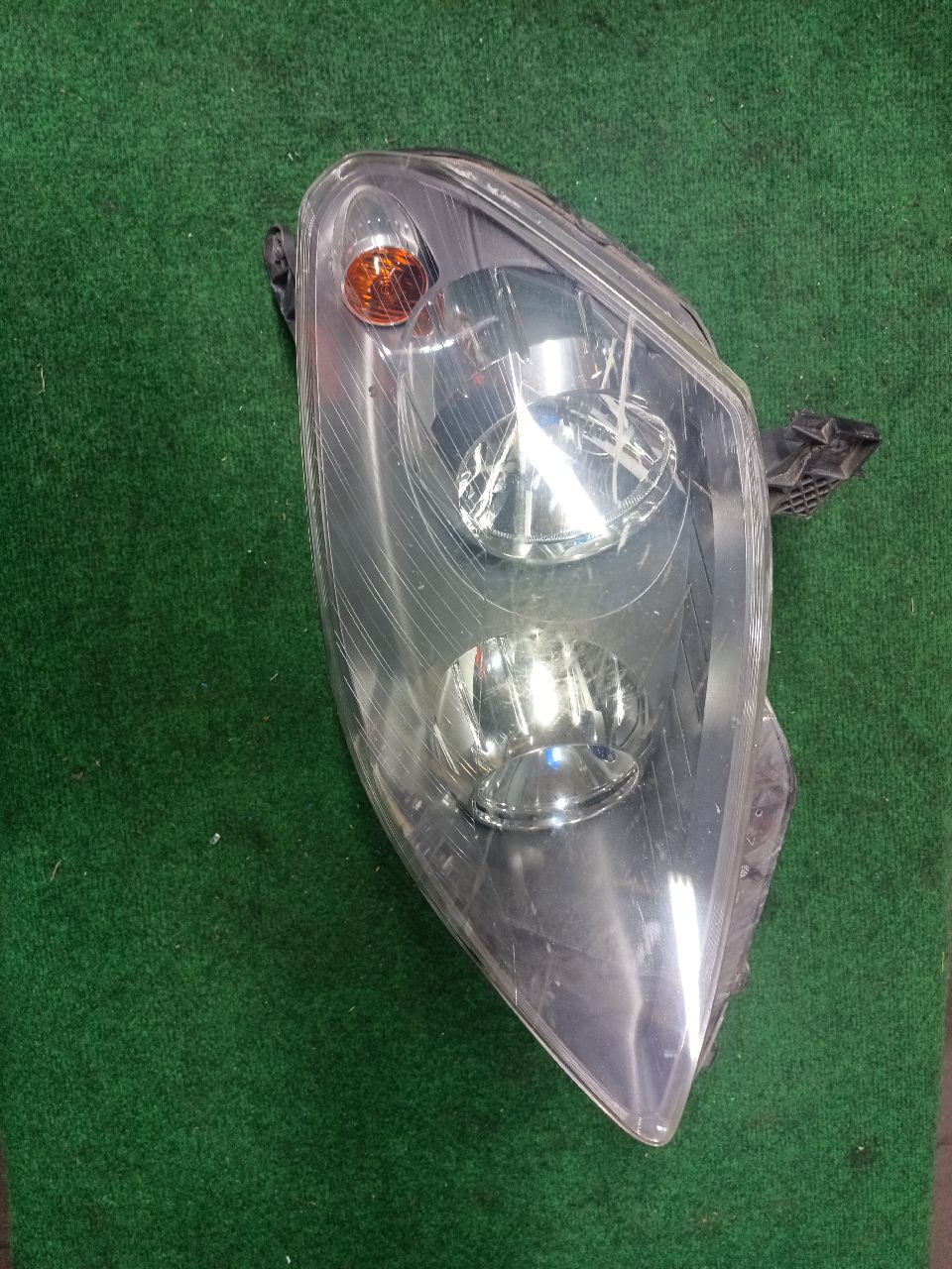 Left headlight for Zafira b