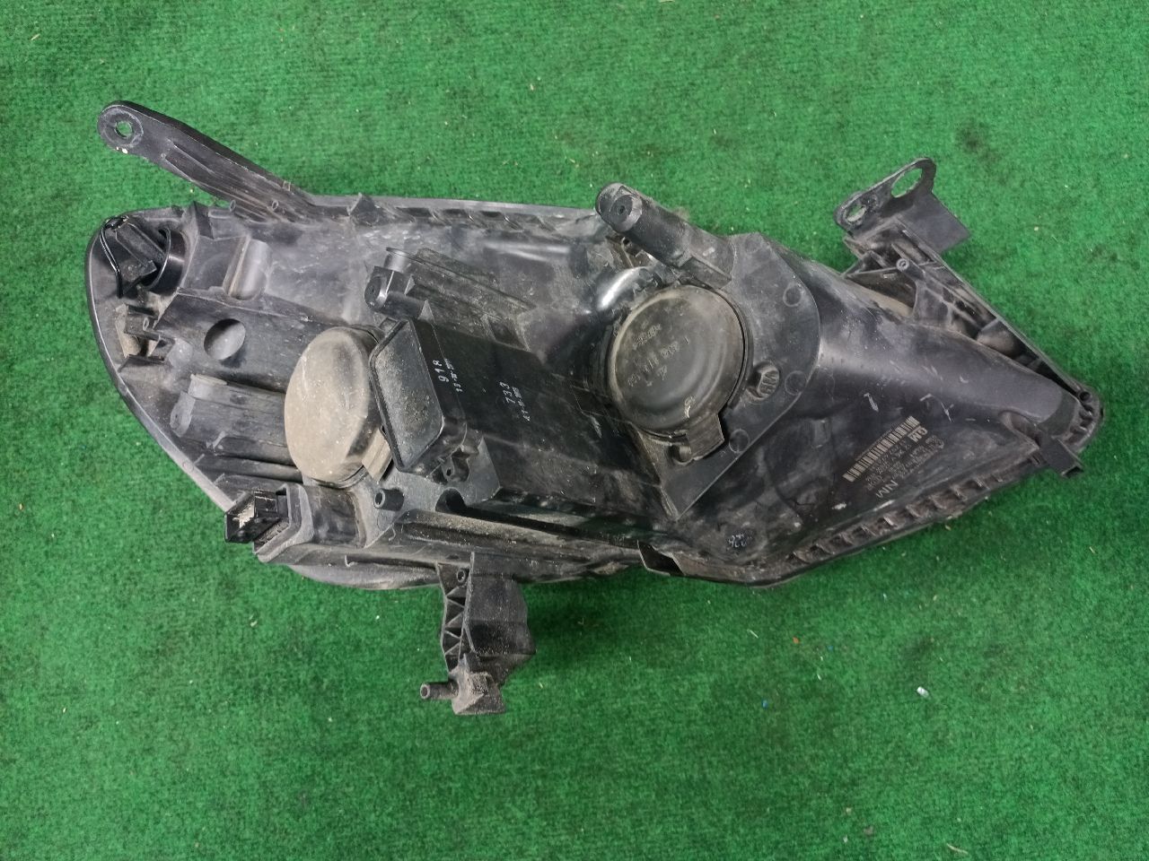 Left headlight for Zafira b