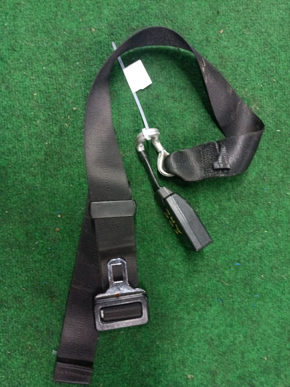 Boucle ceinture central arrière