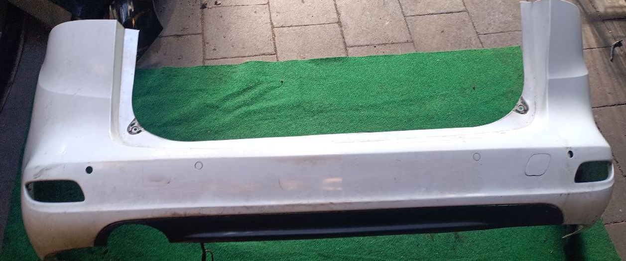White rear bumper for Zafira C with 4 sensors