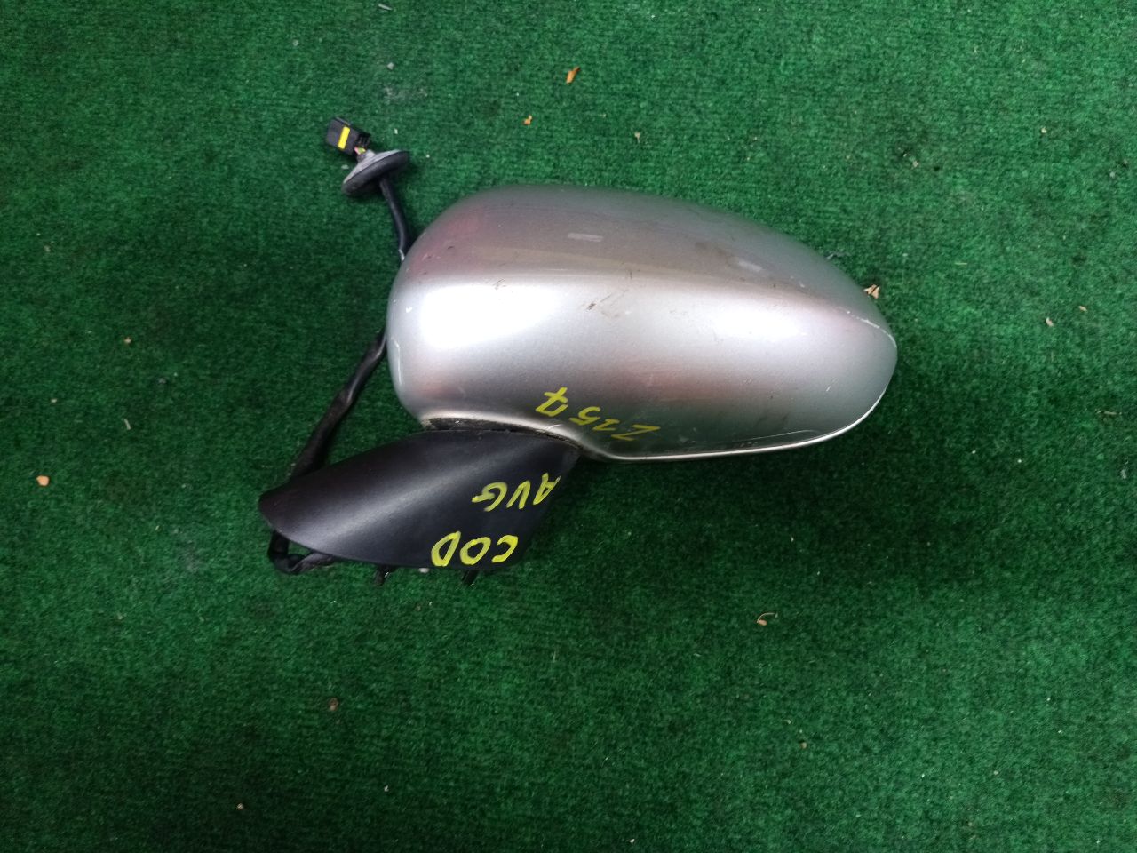 Left exterior mirror