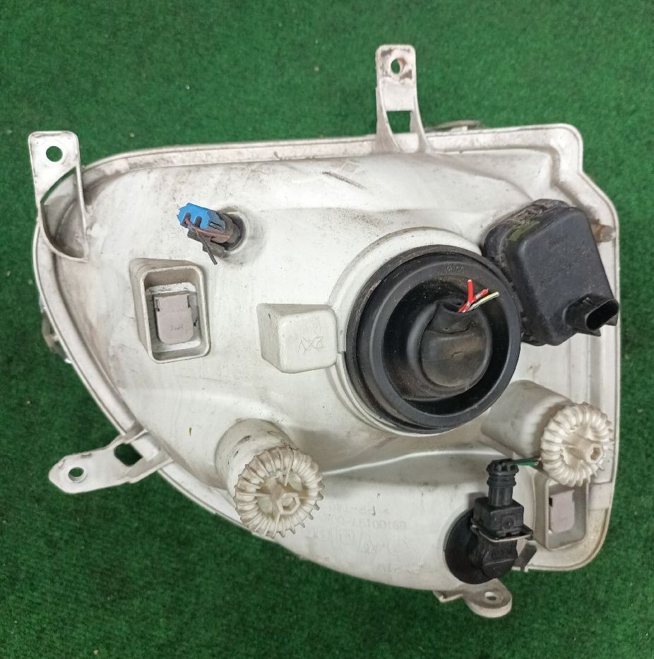 Left front headlight