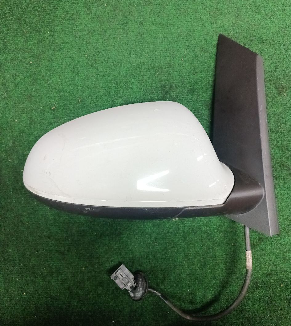 Left side mirror