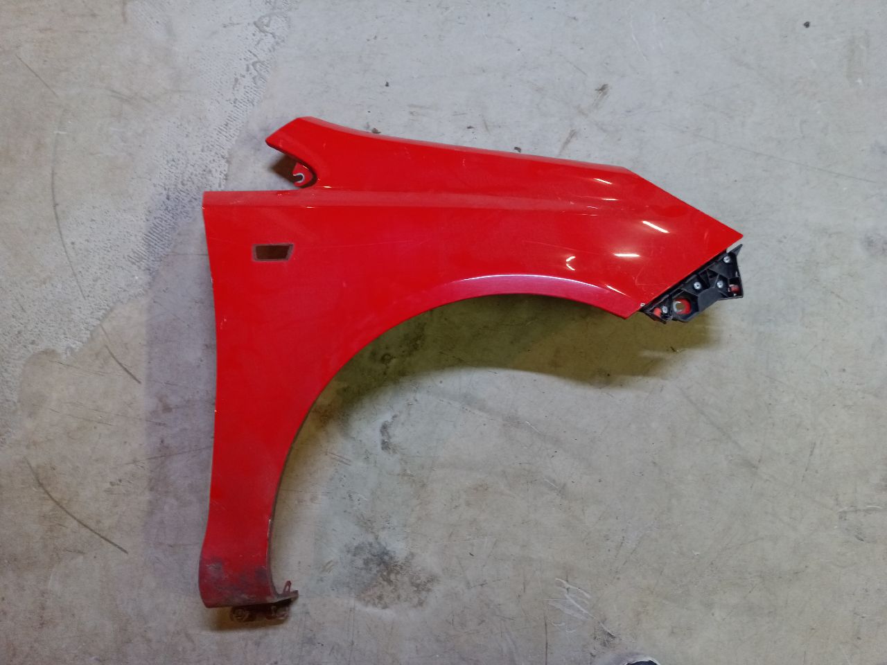 Front right fender for Corsa D - red