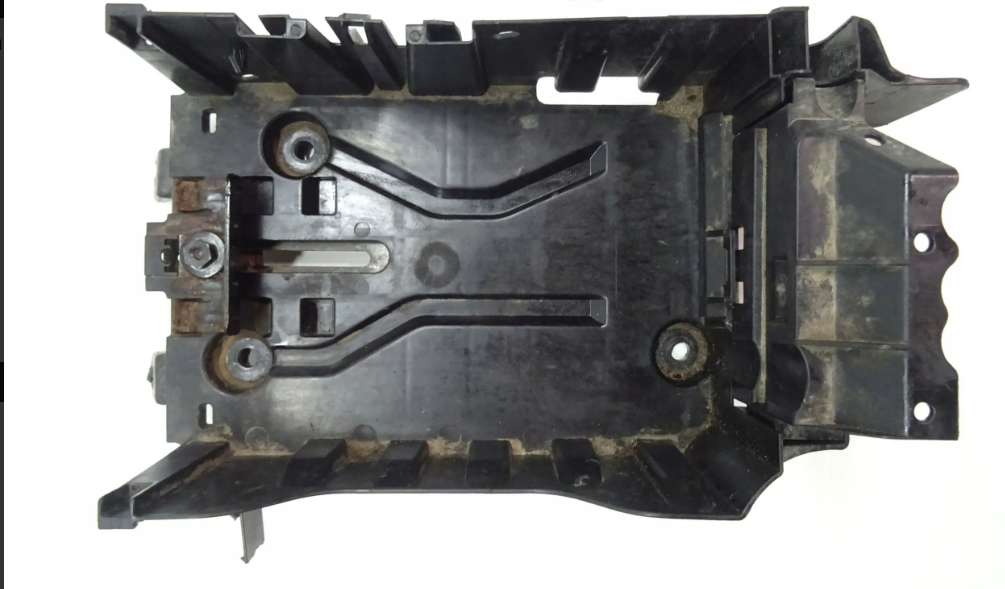 Air filter housing