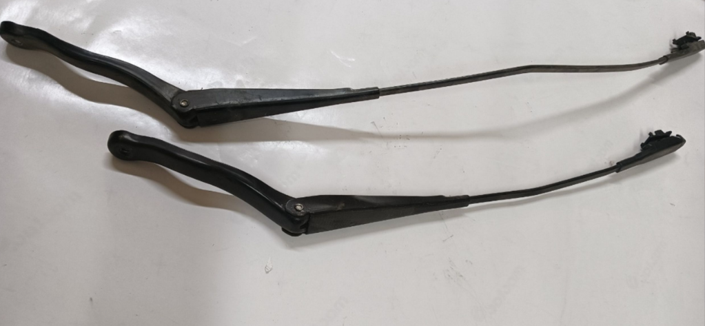 windshield wiper