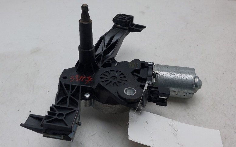 Moteur d'essuie-glace arrière
