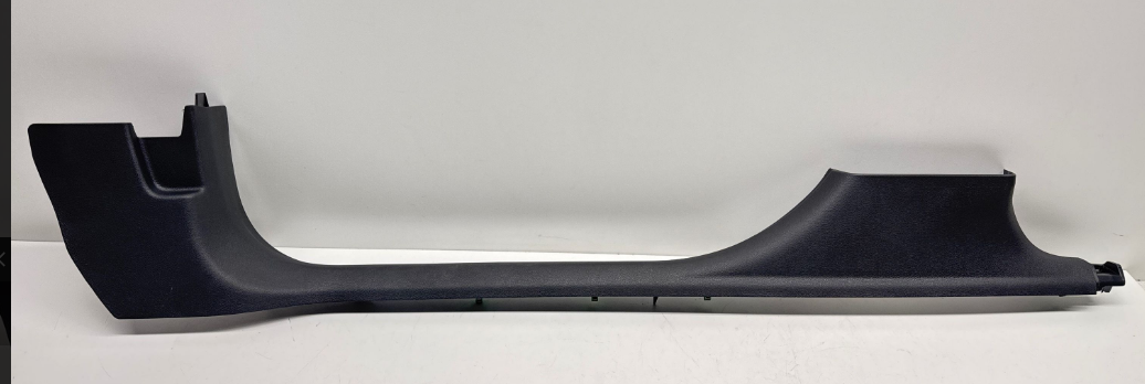 right-side plastic skirt trim