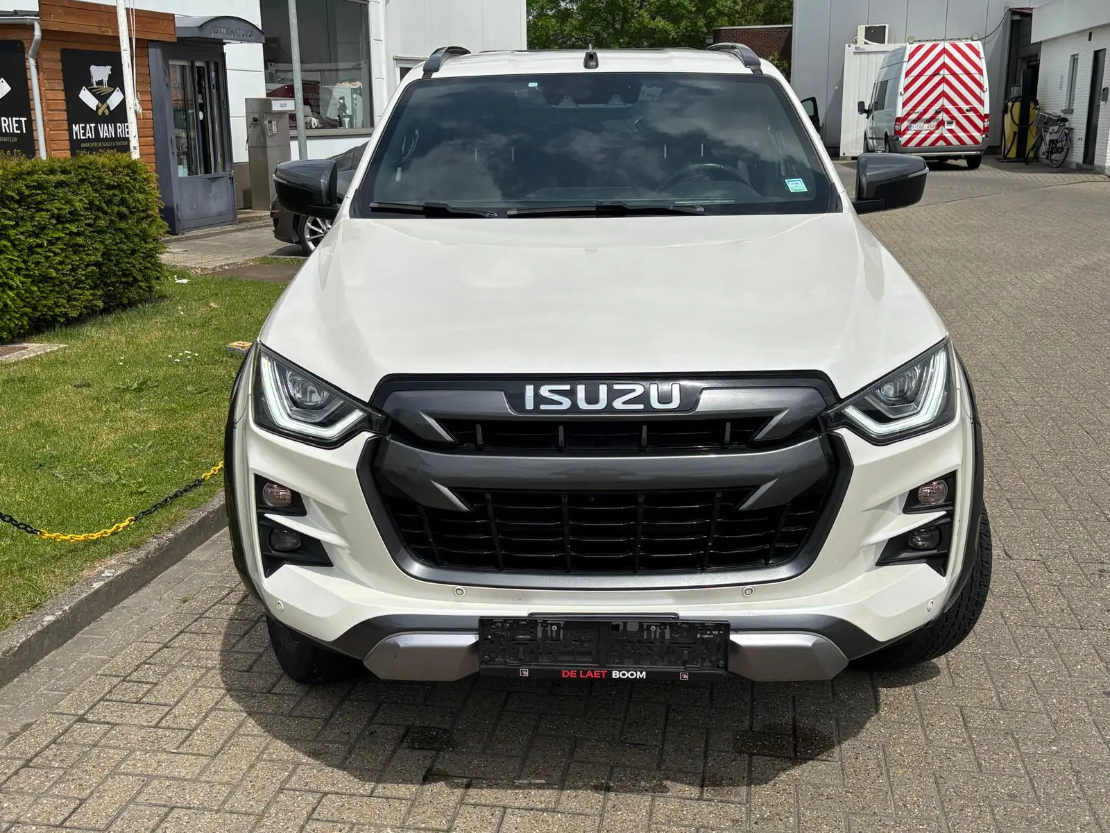 izuzu d-max