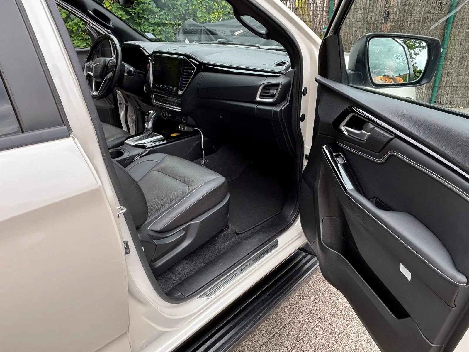 izuzu d-max